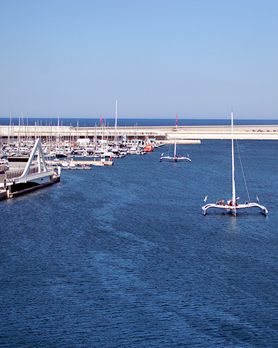 Hafen von Valencia [radwoc CC BY-SA 4.0].