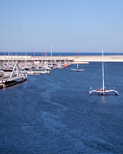 Port de Valence [radwoc CC BY-SA 4.0].