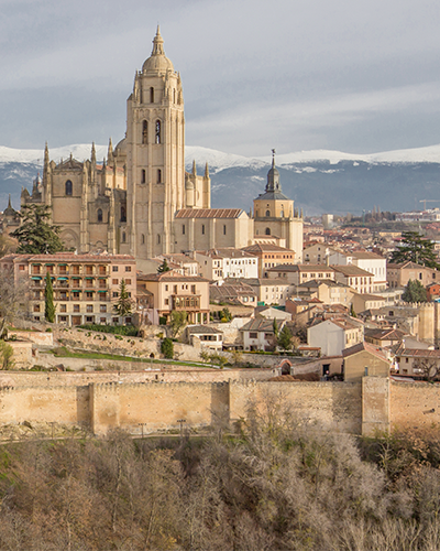Vista Segovia [Carlos Delgado CC BY-SA 3.0]